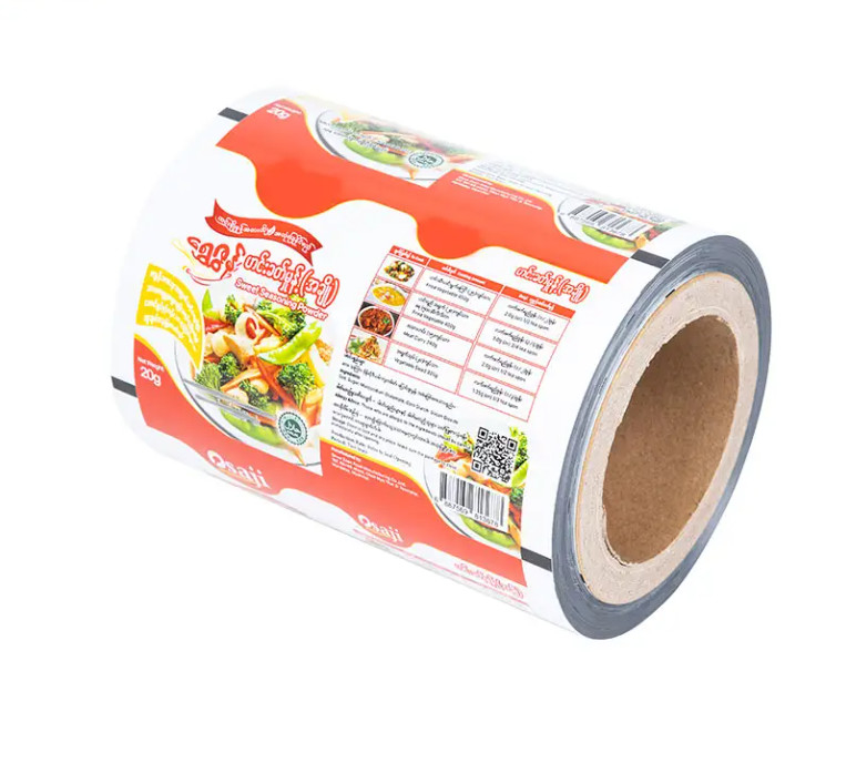 Druck nach Maß Automatische Verpackungsfolie Aluminiumfolie Druck Huhnpulver Gewürze Snacks Chips Lebensmittel Verpackung Rollenfilm